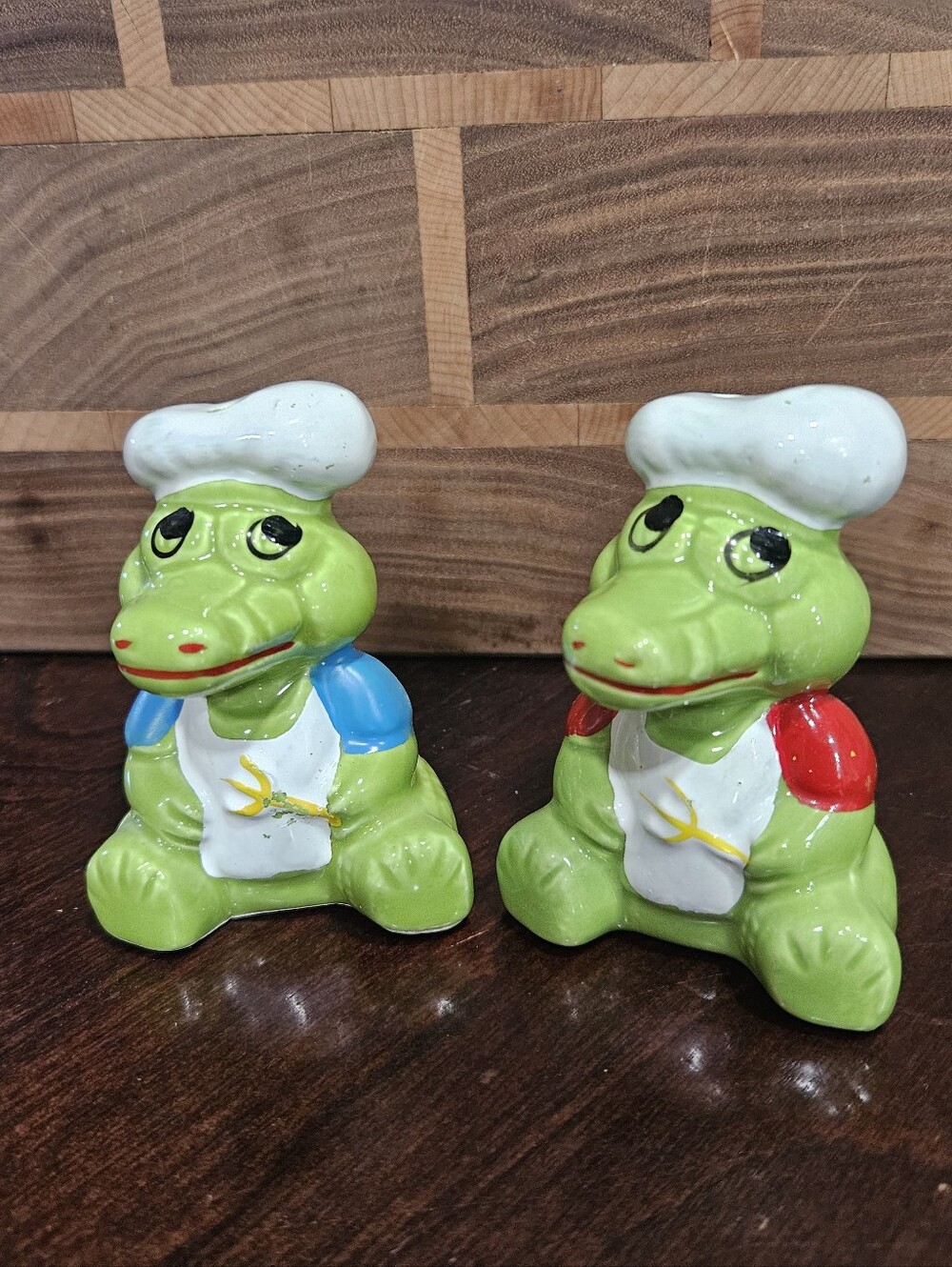 Alligator Chef Salt And Pepper Shakers